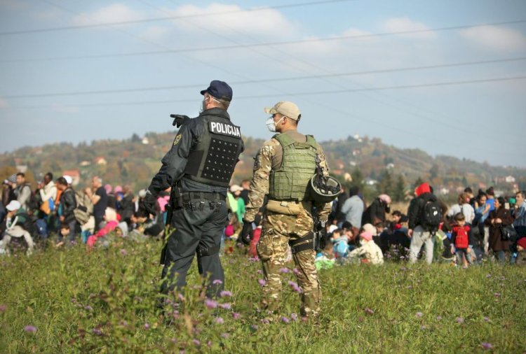 Varnostna grožnja v EU:  Vlada Republike Slovenije v konflikt z lastno policijo in vojsko!