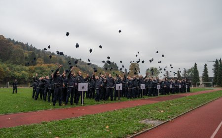Deseta redna generacija študentov Višje policijske šole slovesno zaprisegla